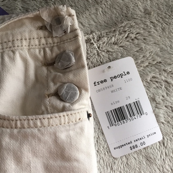 FREE PEOPLE Distressed white denim overalls - Picture 4 of 4